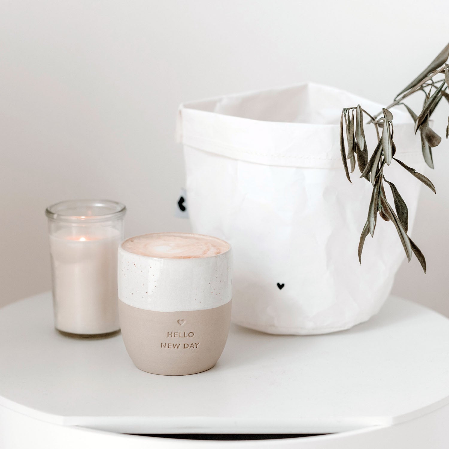 Becher Hello New Day - Kaffeebecher - Emma Spezialitätenkaffee